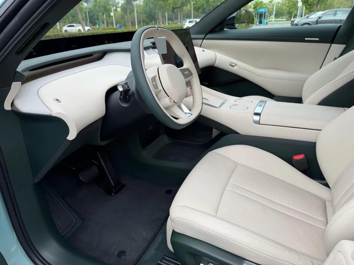 2025 Xiaomi YU7 BEV 96.3KWH 835km image 4