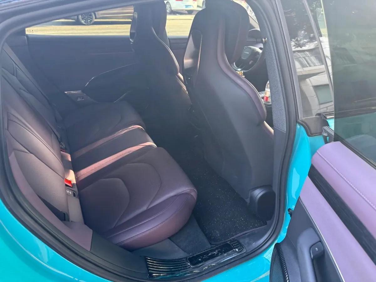 2024 Xiaomi SU7 BEV 94.3KWH image 4