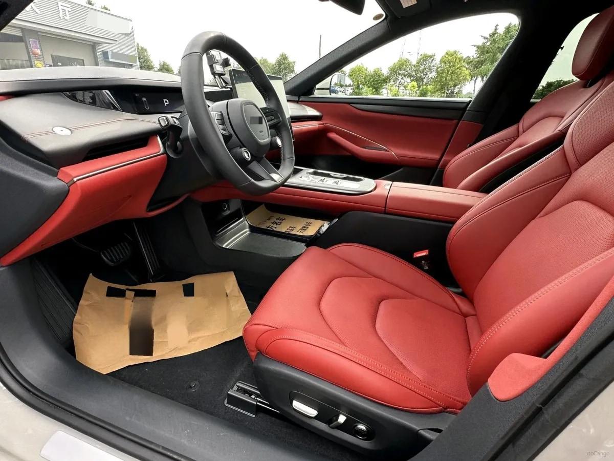 2024 Xiaomi SU7 BEV 94.3KWH image 4