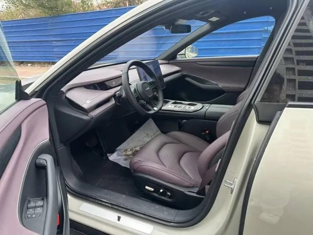 2024 Xiaomi SU7 BEV 94.3KWH 830km image 4
