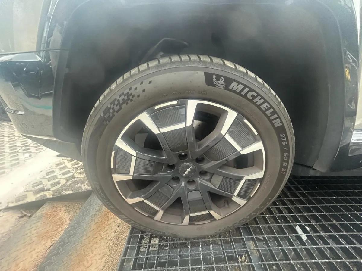 2025 FangChengBao Bao 8 2.0T 245HP L4 E-CVT PHEV 36.8KWH image 4
