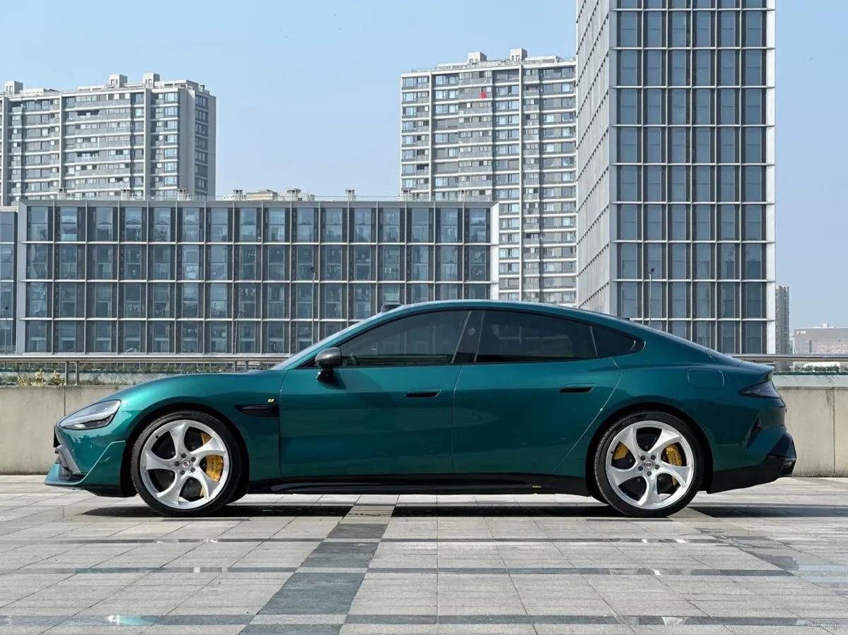 2025 Xiaomi SU7 Ultra BEV 93.7KWH 630km image 4