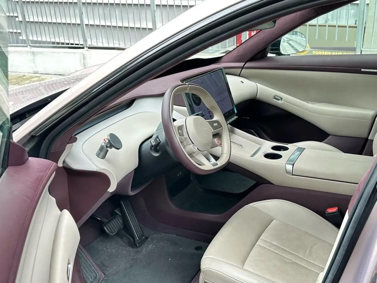 2025 Xiaomi YU7 BEV 101.7KWH image 4