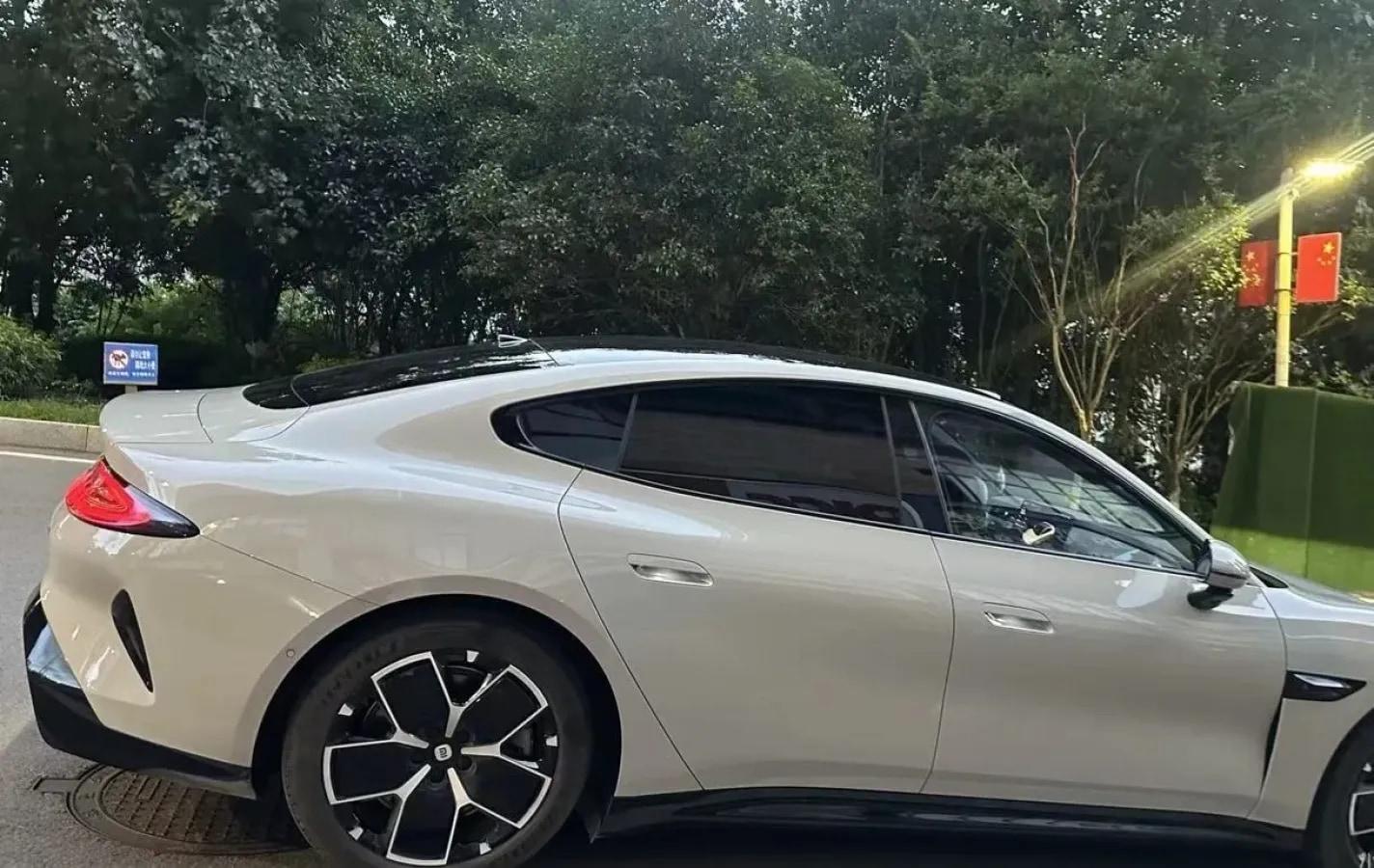2024 Xiaomi SU7 BEV 94.3KWH image 4