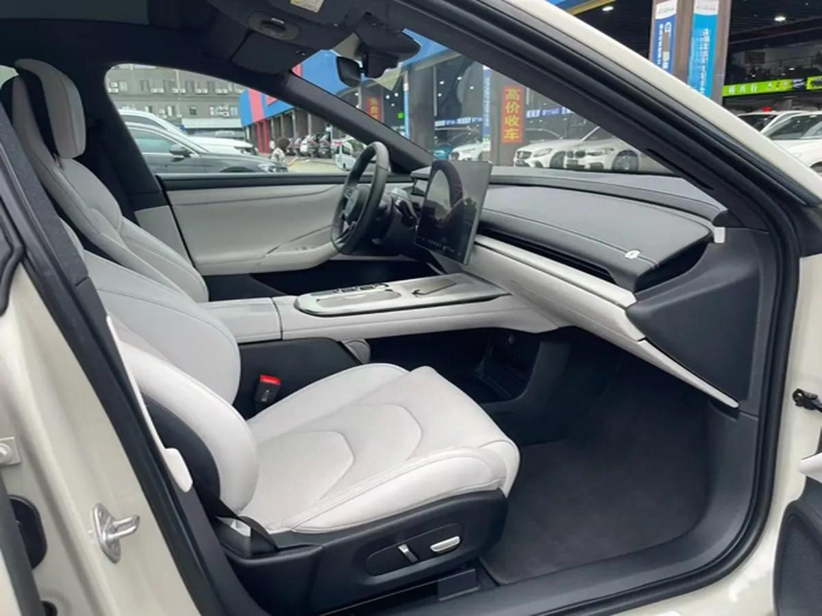 2024 Xiaomi SU7 BEV 73.6KWH image 4