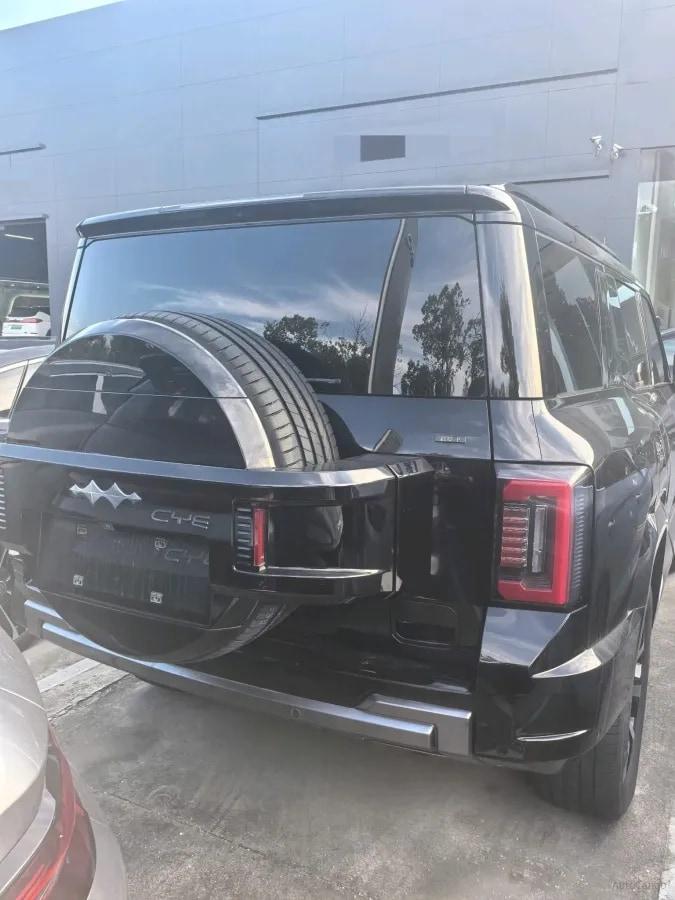 2025 FangChengBao Bao 8 2.0T 245HP L4 E-CVT PHEV 36.8KWH image 4