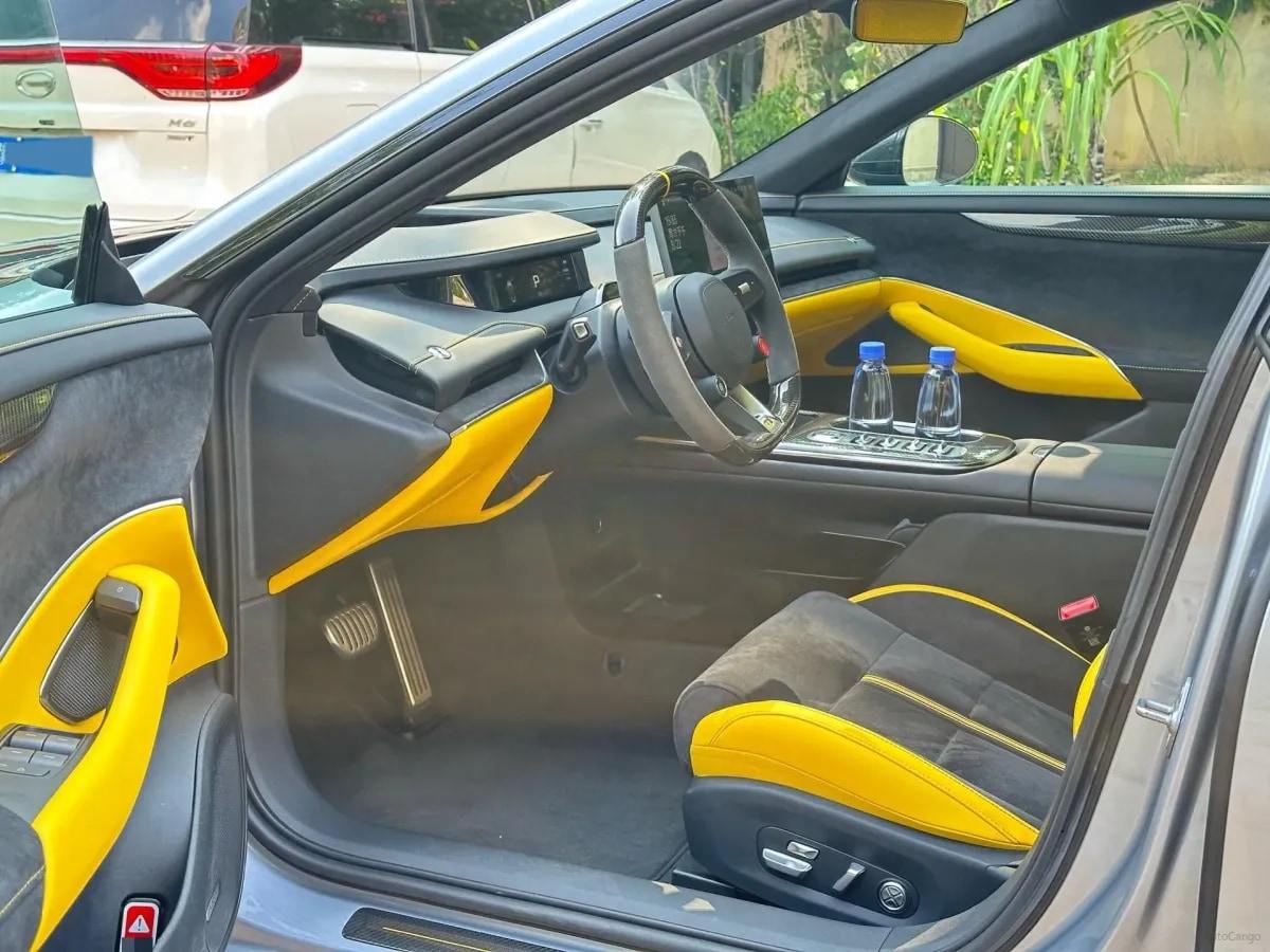 2025 Xiaomi SU7 Ultra BEV 93.7KWH 630km image 4