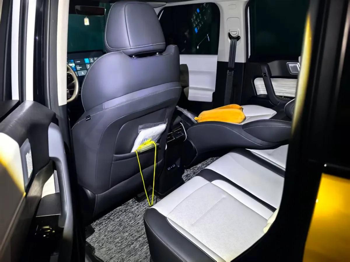 2024 iCAR iCAR 03 BEV 65.69KWH image 4