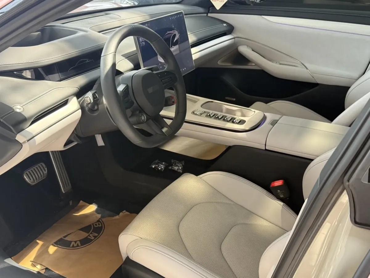 2024 Xiaomi SU7 BEV 101KWH image 4