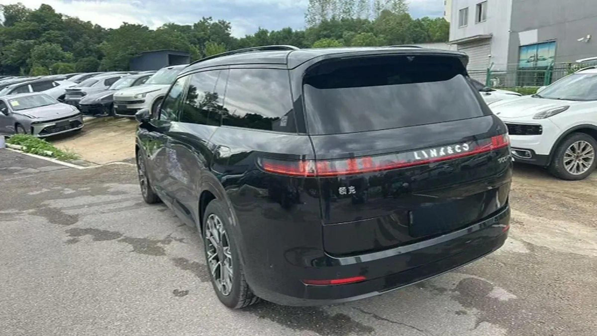 2025 LYNK&CO 900 2.0T 254HP L4 3DHT PHEV 52.38KWH 280km image 4
