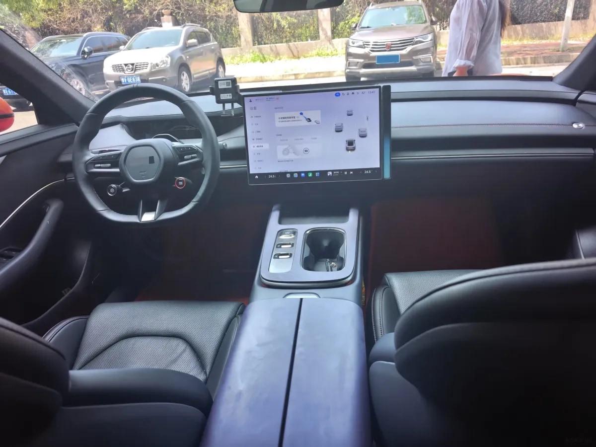 2024 Xiaomi SU7 BEV 73.6KWH image 4