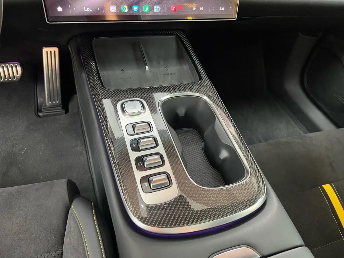 2025 Xiaomi SU7 Ultra BEV 93.7KWH image 4