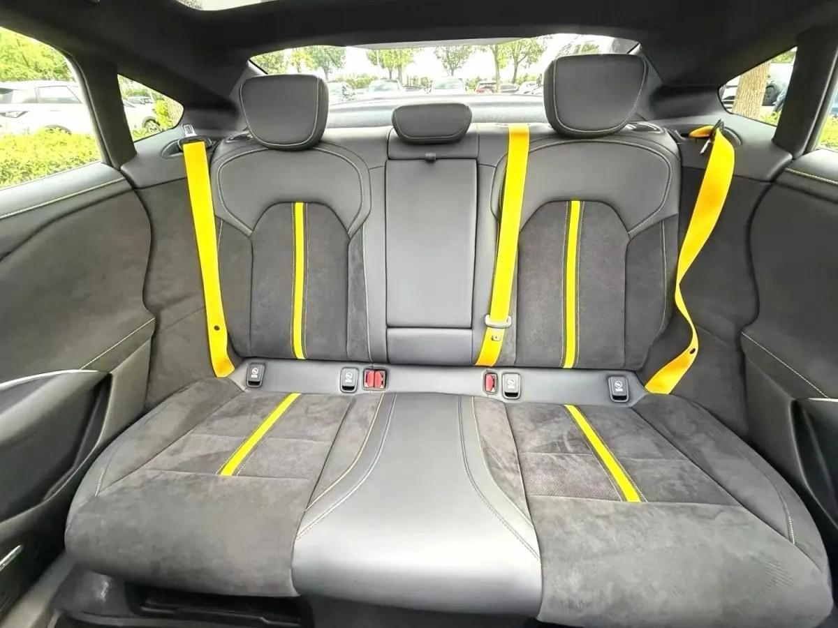 2025 Xiaomi SU7 Ultra BEV 93.7KWH 630km image 4