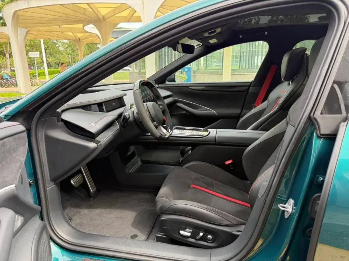 2025 Xiaomi SU7 Ultra BEV 93.7KWH image 4