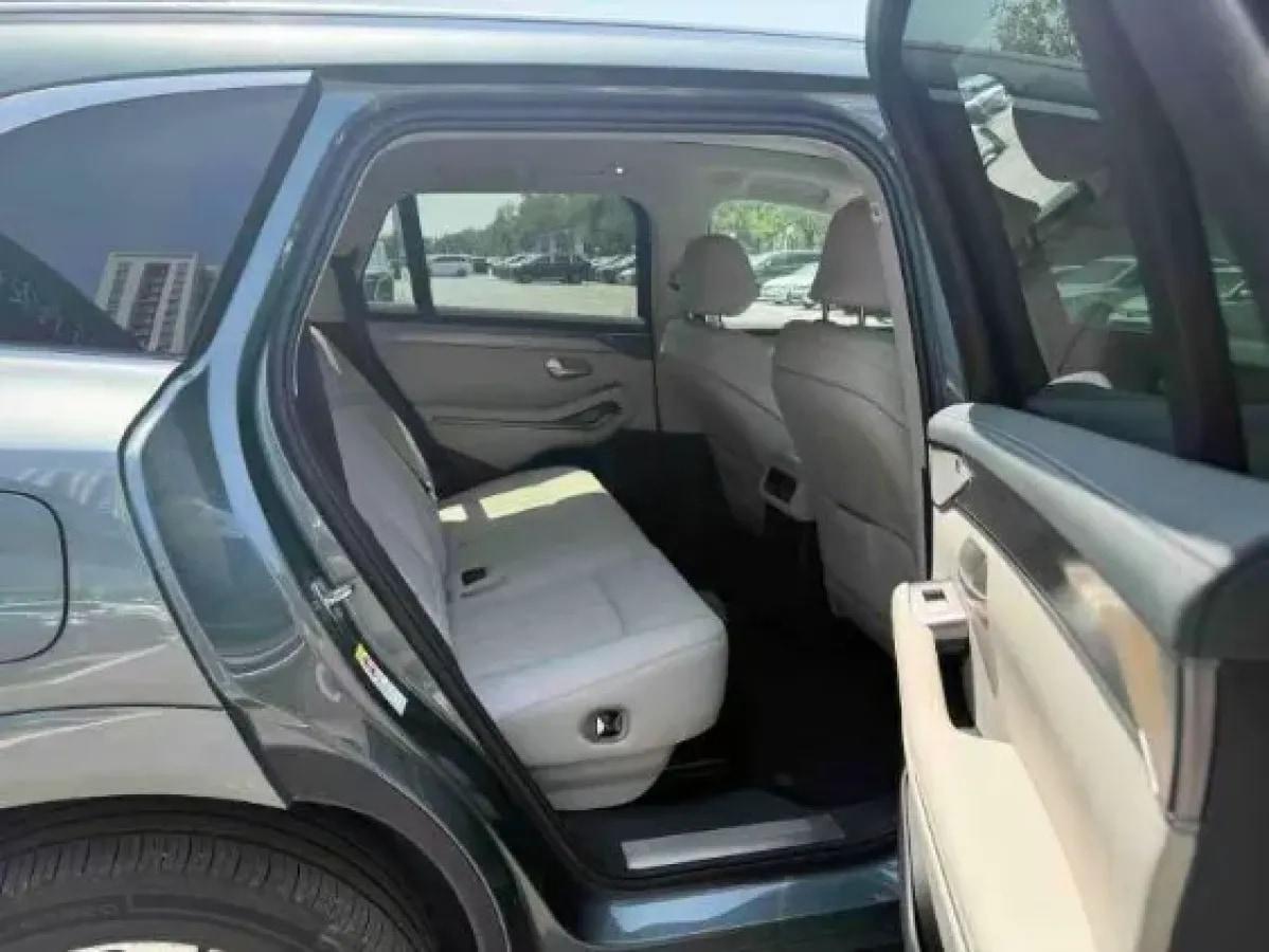 2025 BYD TangL 1.5T 156HP L4 E-CVT PHEV image 4