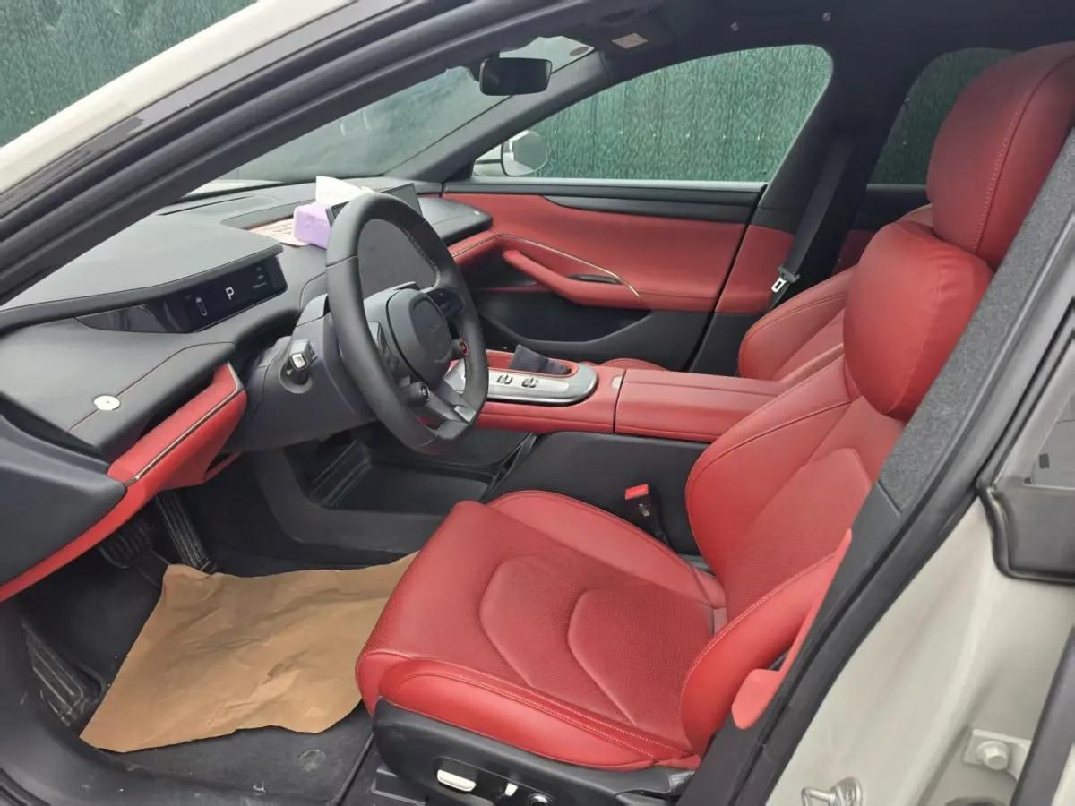 2024 Xiaomi SU7 BEV 73.6KWH image 4
