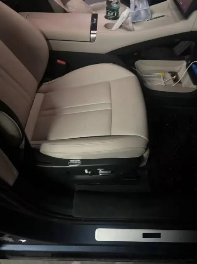 2025 Xiaomi YU7 BEV 96.3KWH 770km image 4