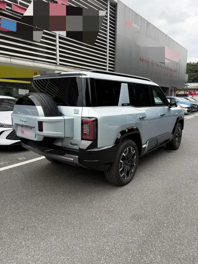 2025 FangChengBao Bao 8 2.0T 245HP L4 E-CVT PHEV 36.8KWH image 4