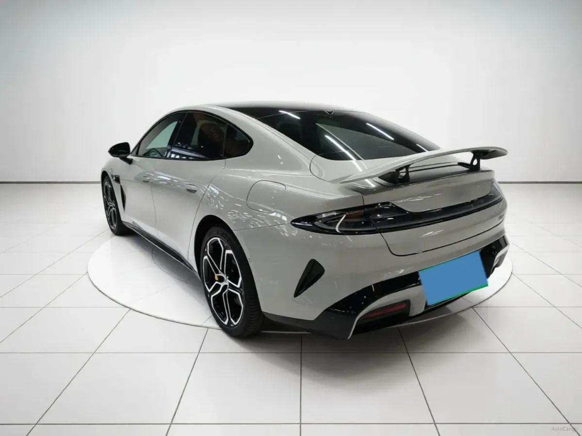 2024 Xiaomi SU7 BEV 94.3KWH image 4