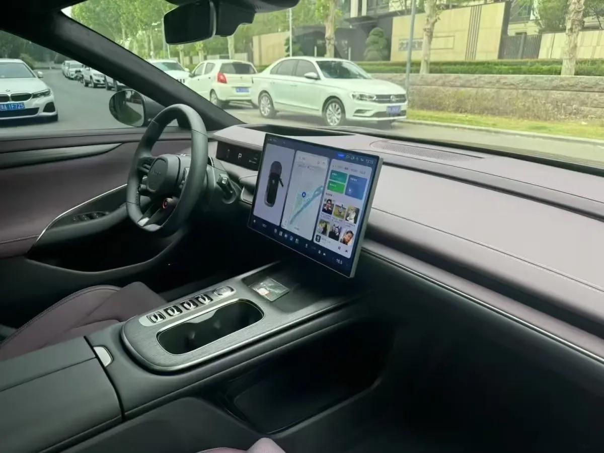 2024 Xiaomi SU7 BEV 94.3KWH image 4