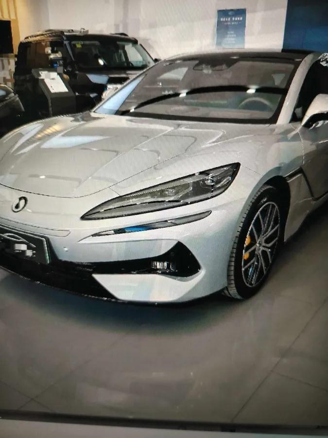 2024 Denza DenzaZ9GT 2.0T 207HP L4 E-CVT PHEV 38.5KWH 201km image 4