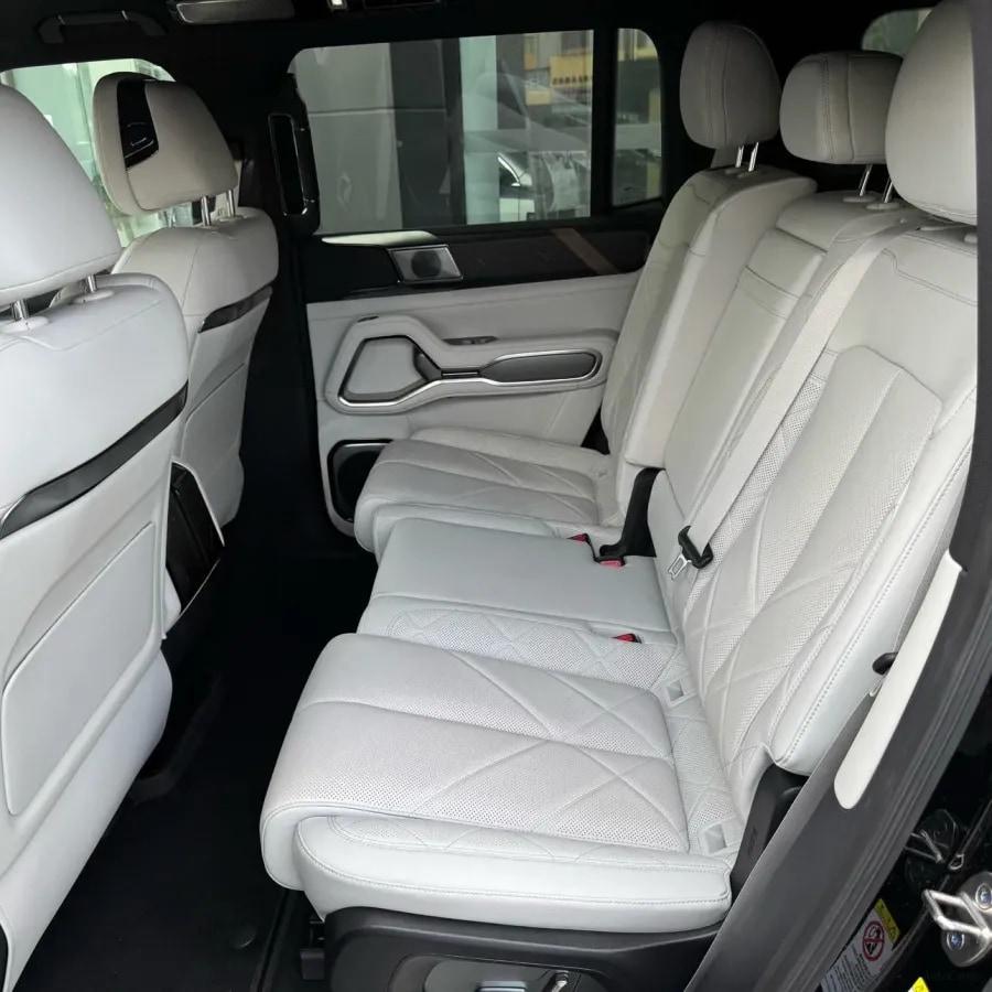 2025 Fang Cheng Bao Bao 8 2.0T 245HP L4 E-CVT PHEV 36.8KWH image 4