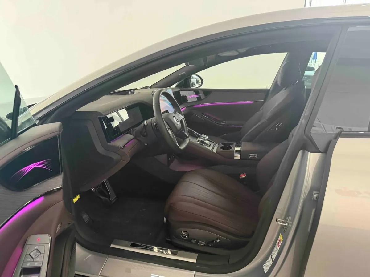 2024 Denza DenzaZ9GT 2.0T 207HP L4 E-CVT PHEV 38.5KWH 201km image 4