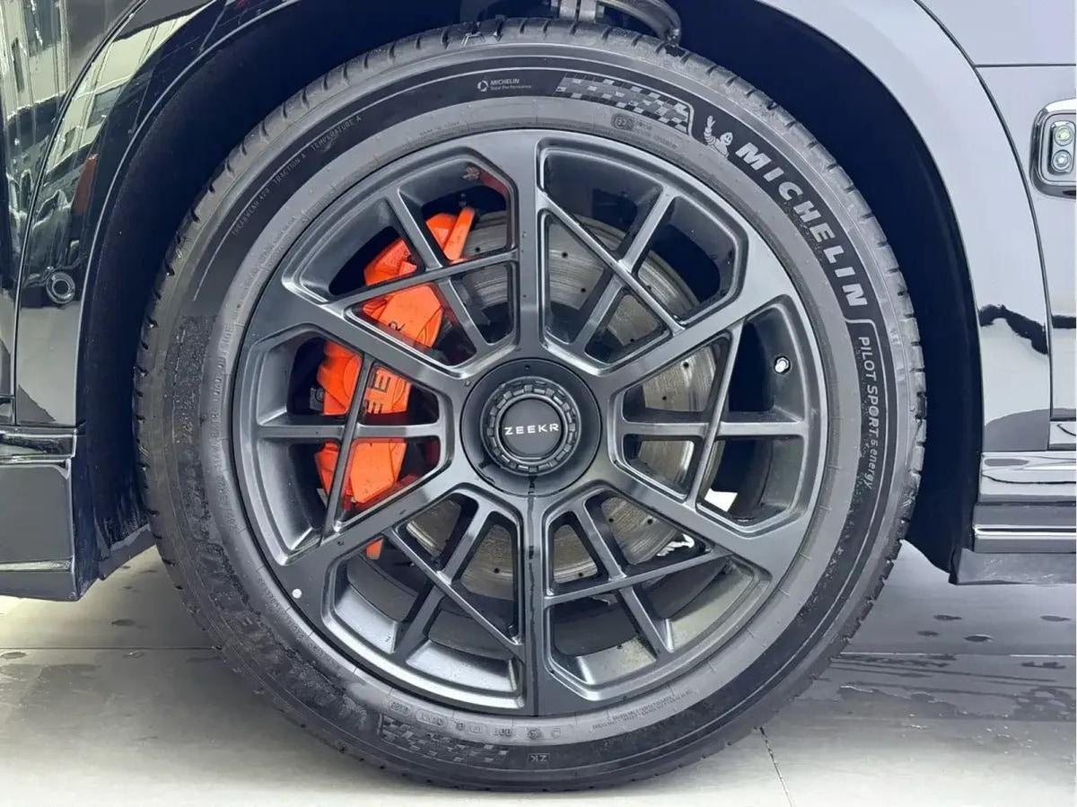 2025 Zeekr 9X 2.0T 279HP L4 1DHT PHEV image 4