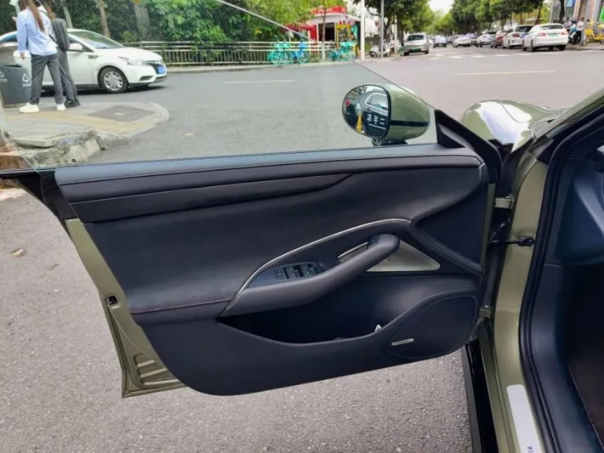 2024 Xiaomi SU7 BEV 94.3KWH image 4