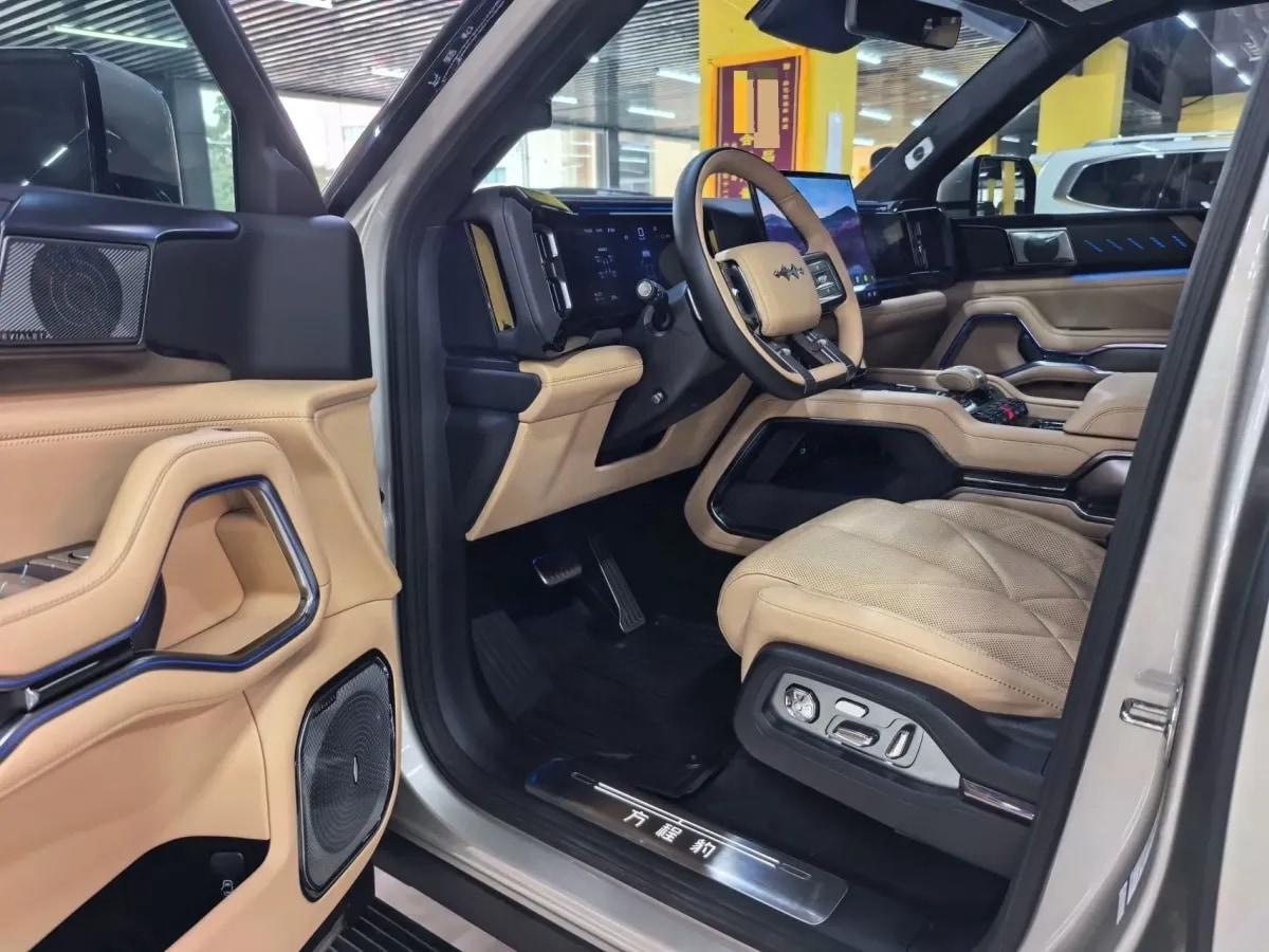 2025 Fang Cheng Bao Bao 8 2.0T 245HP L4 E-CVT PHEV 36.8KWH image 4