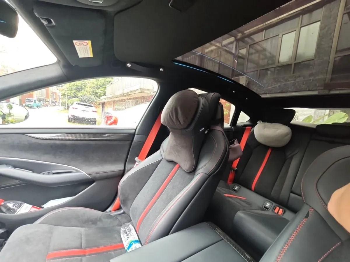 2025 Xiaomi SU7 Ultra BEV 93.7KWH 630km image 4