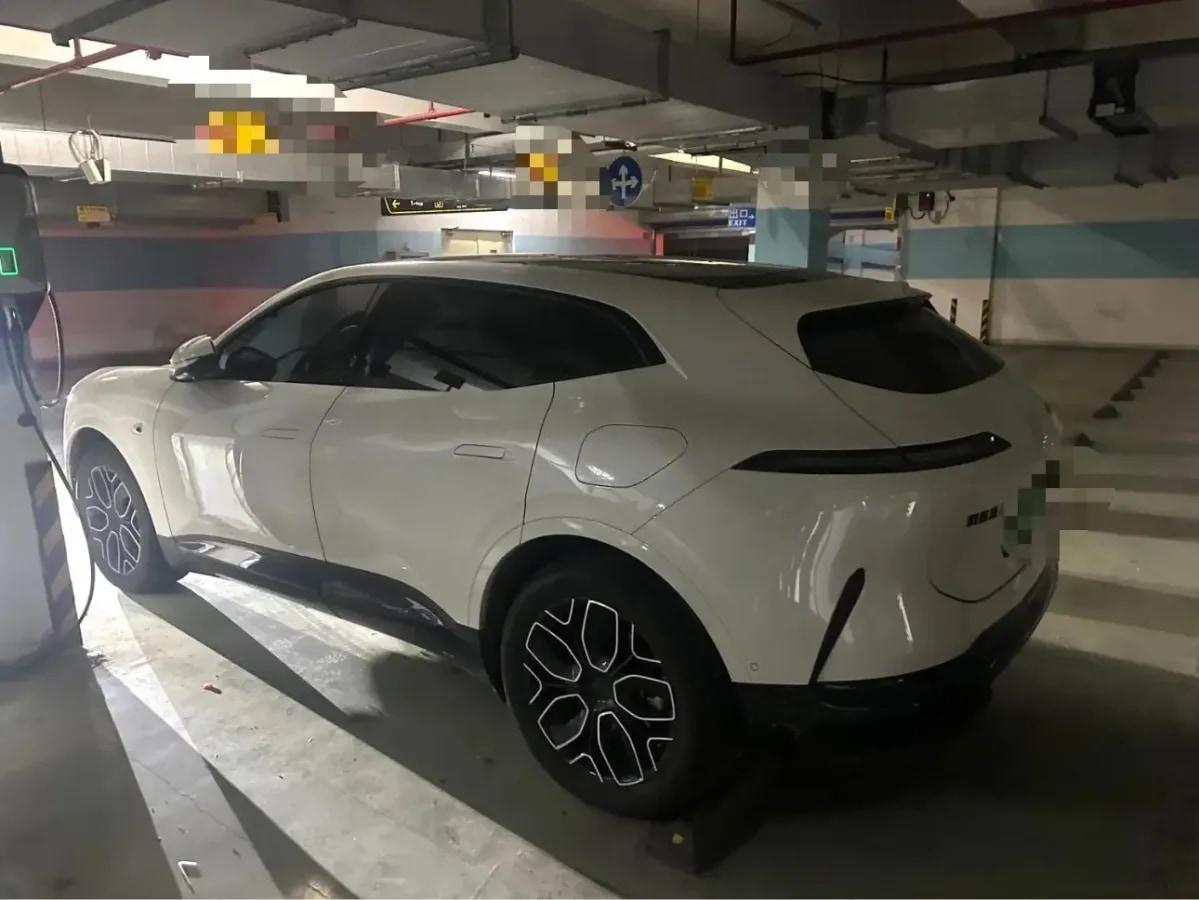 2024 Avatr 07 BEV 82.16KWH 650km image 4