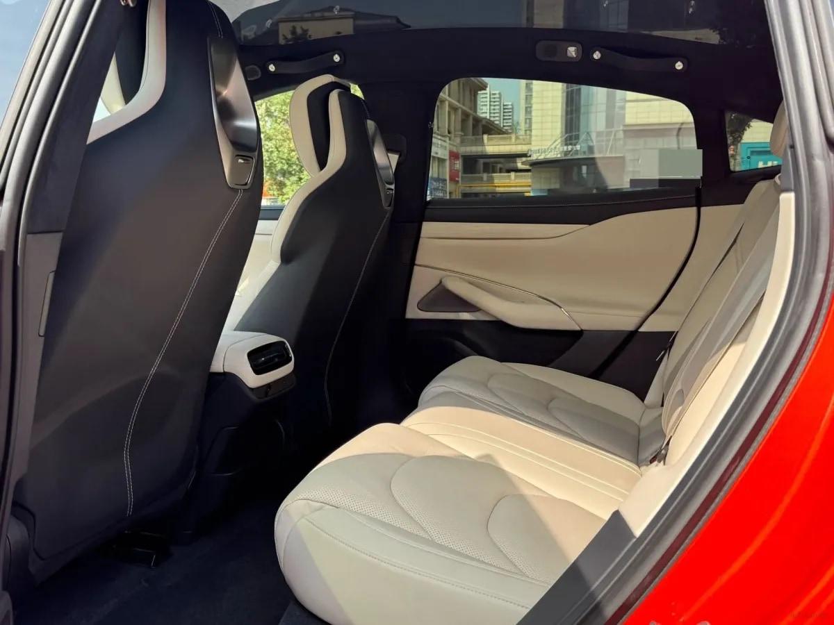 2024 Xiaomi SU7 BEV 101KWH 800km image 4