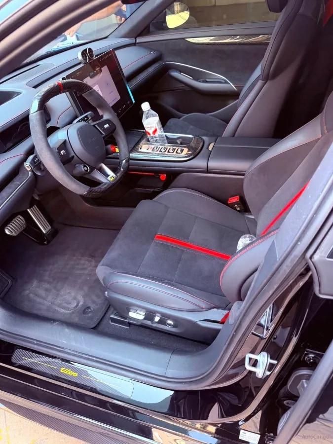 2025 Xiaomi SU7 Ultra BEV 93.7KWH 630km image 4