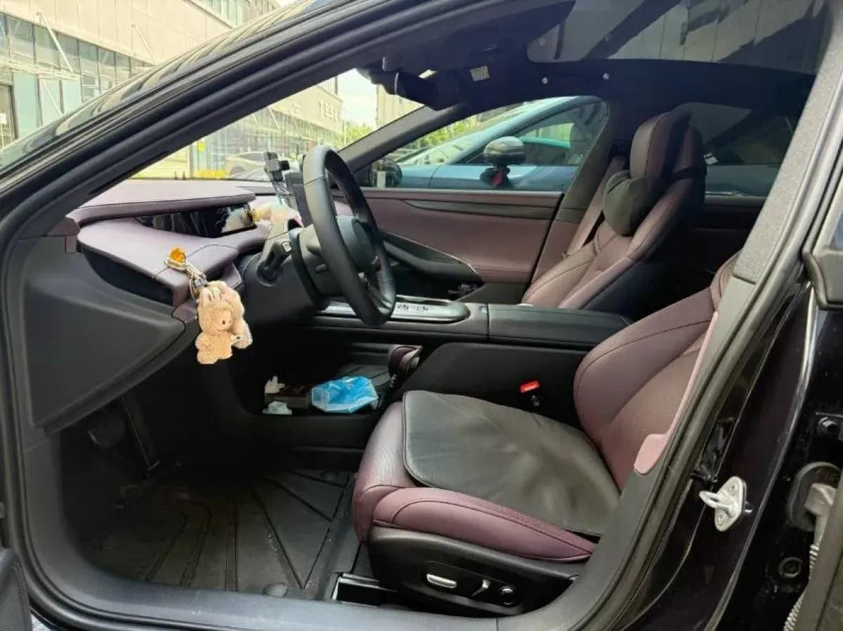 2024 Xiaomi SU7 BEV 73.6KWH 700km image 4