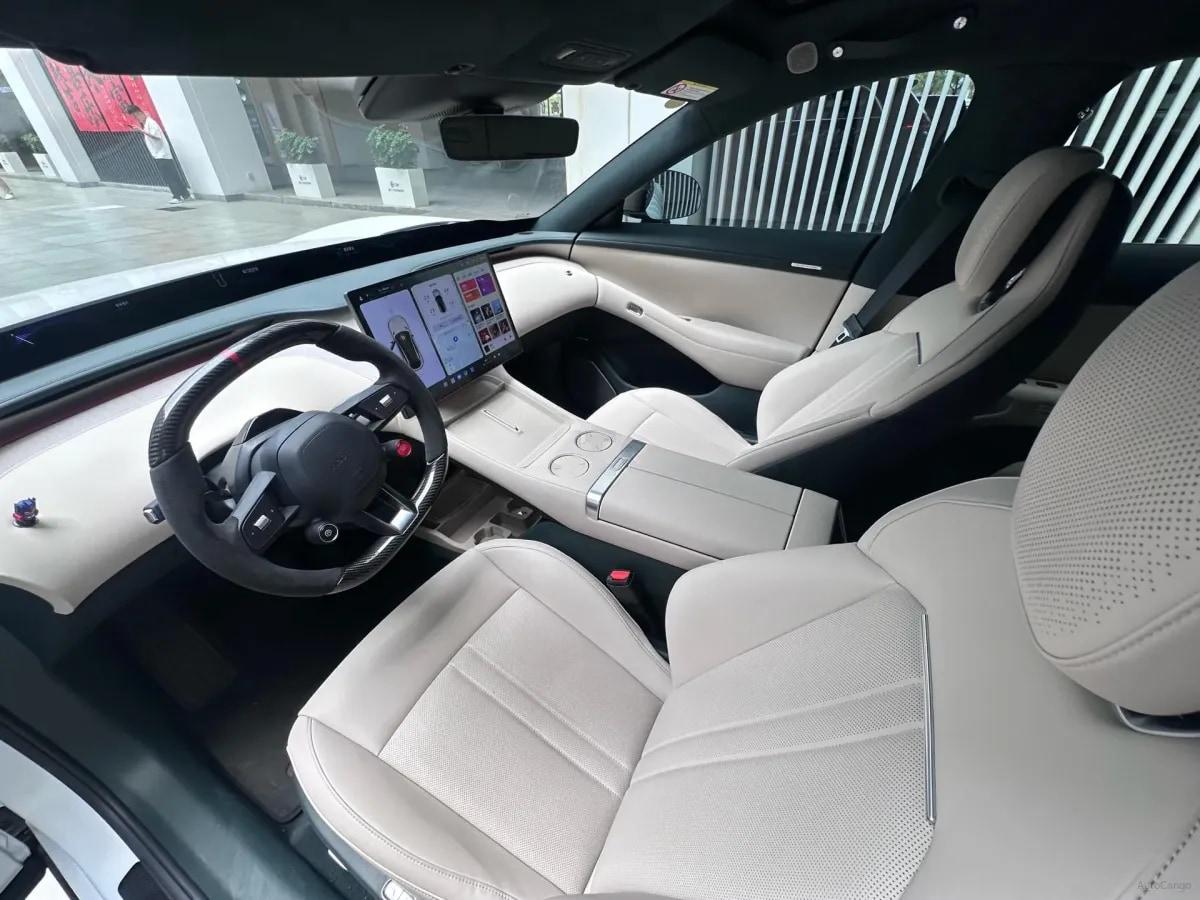 2025 Xiaomi YU7 BEV 101.7KWH image 4