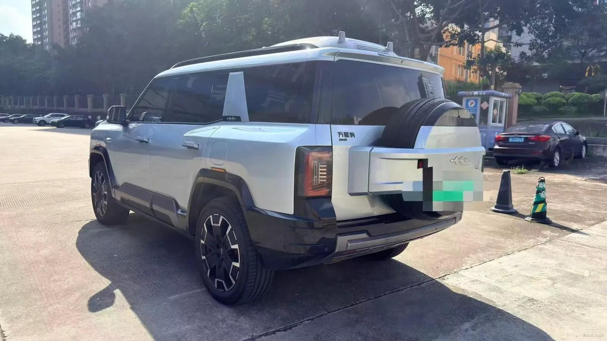 2025 FangChengBao Bao 8 2.0T 245HP L4 E-CVT PHEV 36.8KWH image 4