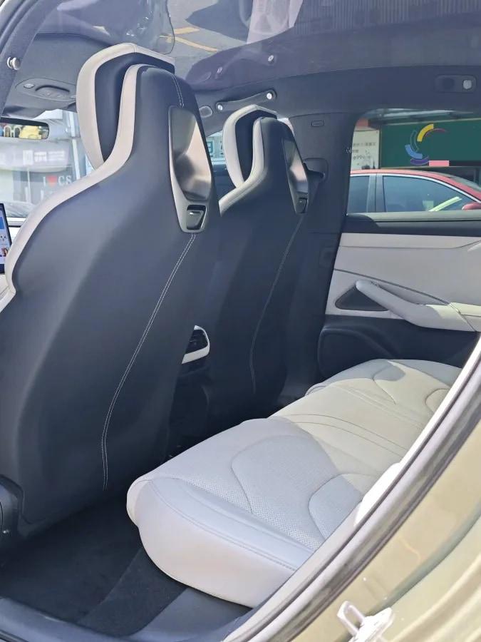 2024 Xiaomi SU7 BEV 94.3KWH image 4