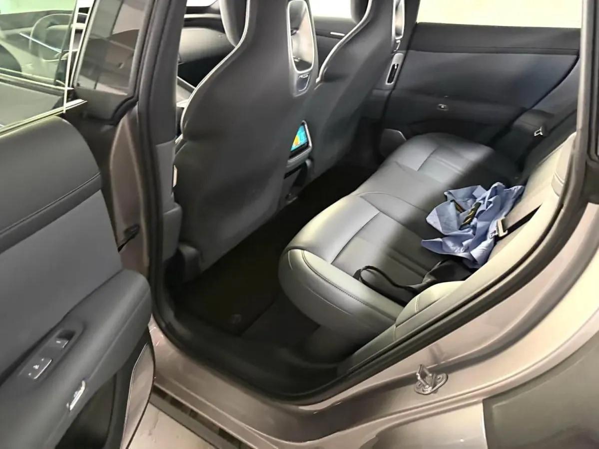 2025 Xiaomi YU7 BEV 96.3KWH 835km image 4