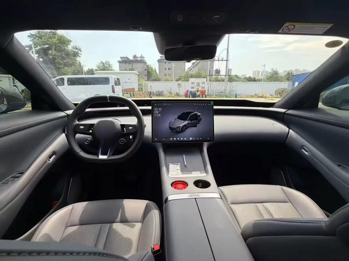 2025 Xiaomi YU7 BEV 101.7KWH 760km image 4