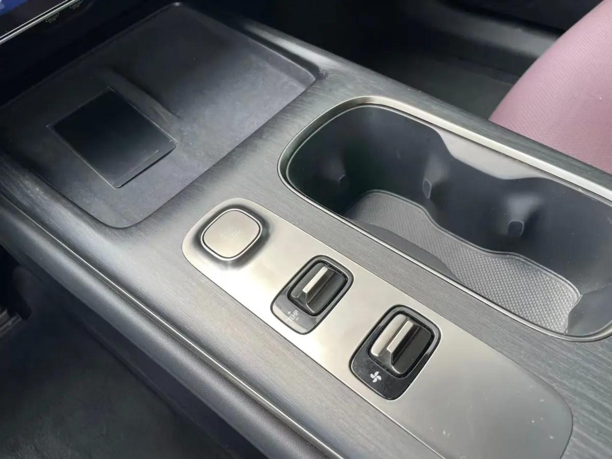 2024 Xiaomi SU7 BEV 73.6KWH 700km image 4