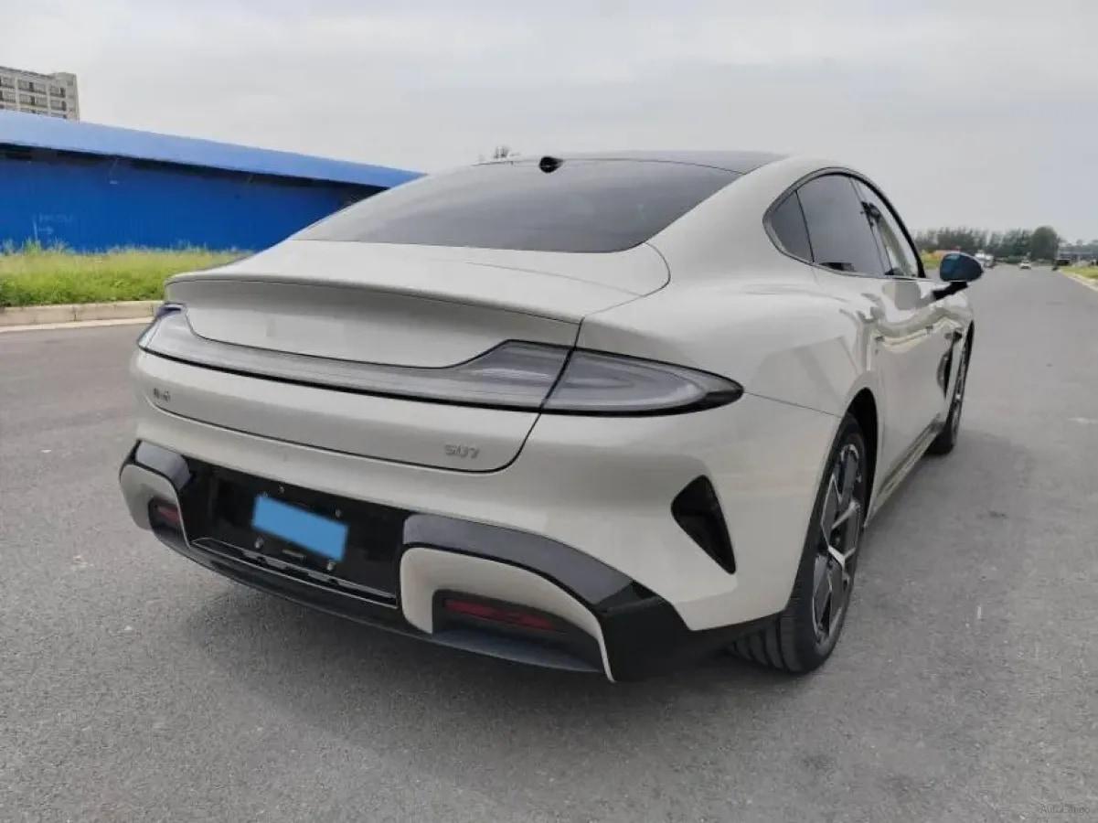2024 Xiaomi SU7 BEV 73.6KWH image 4