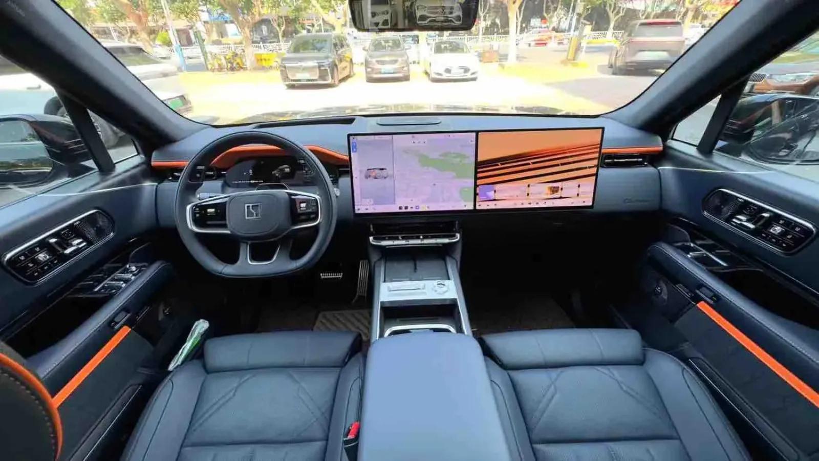 2025 Zeekr 9X 2.0T 279HP L4 1DHT PHEV image 4