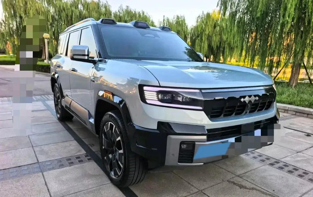 2025 FangChengBao Bao 8 2.0T 245HP L4 E-CVT PHEV 36.8KWH image 4