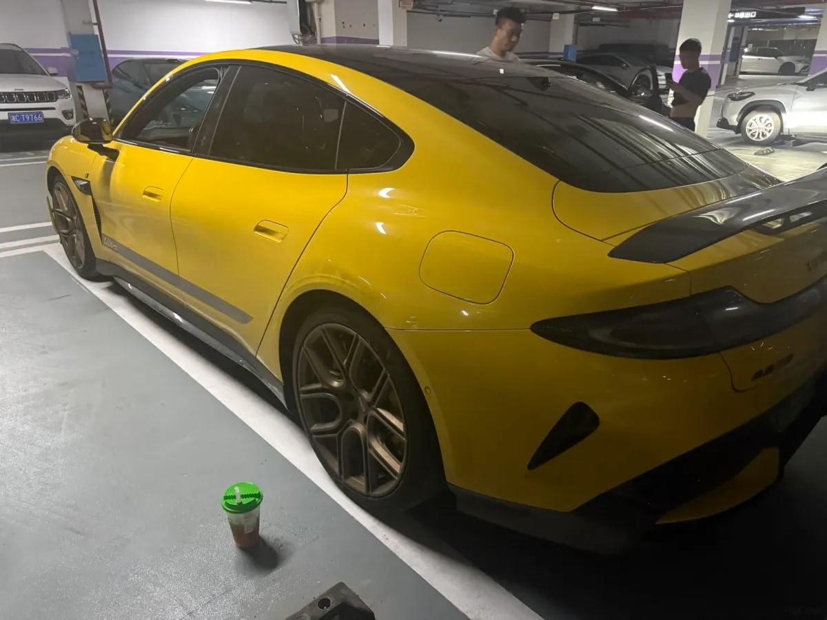 2025 Xiaomi SU7 Ultra BEV 93.7KWH image 4