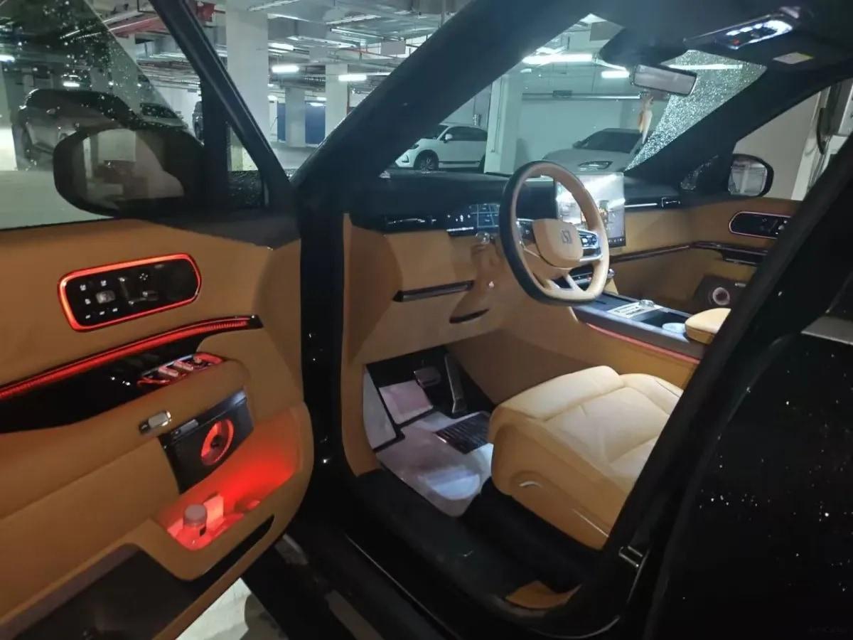 2025 Zeekr 9X 2.0T 279HP L4 1DHT PHEV image 5