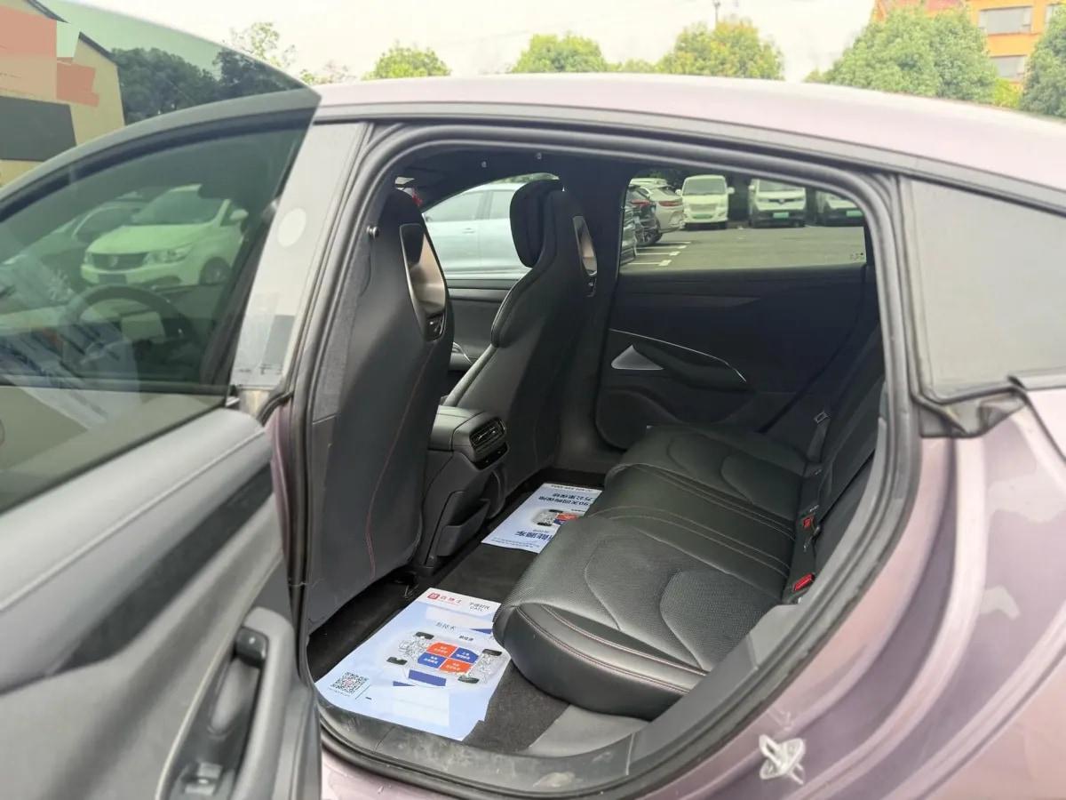 2024 Xiaomi SU7 BEV 73.6KWH image 5