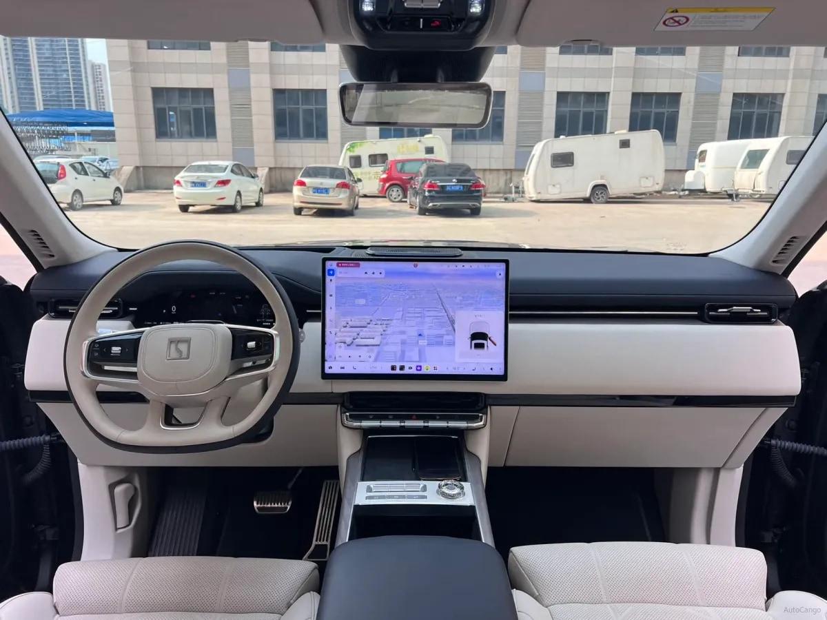 2025 Zeekr 9X 2.0T 279HP L4 1DHT PHEV image 5