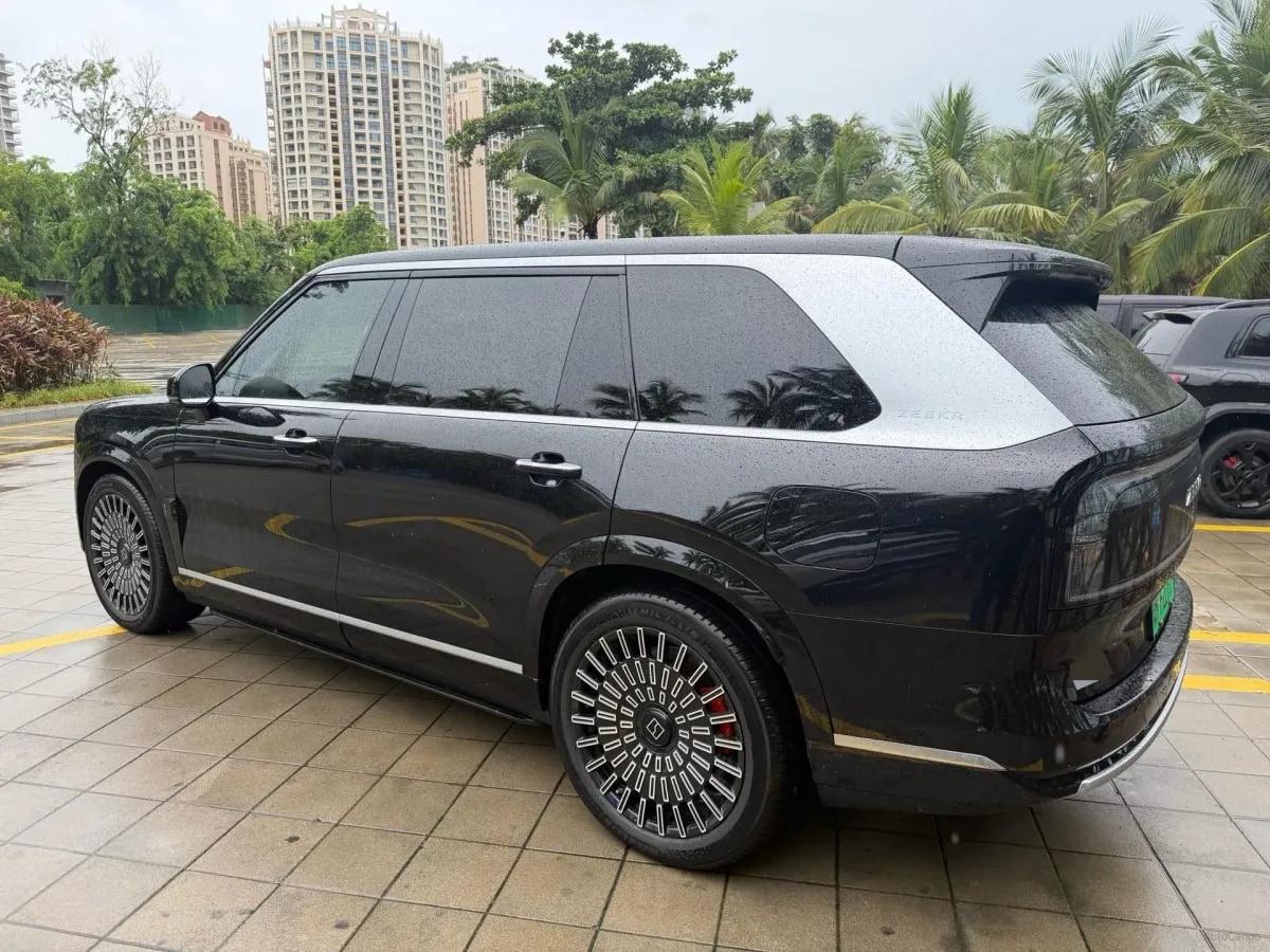 2025 Zeekr 9X 2.0T 279HP L4 1DHT PHEV image 5