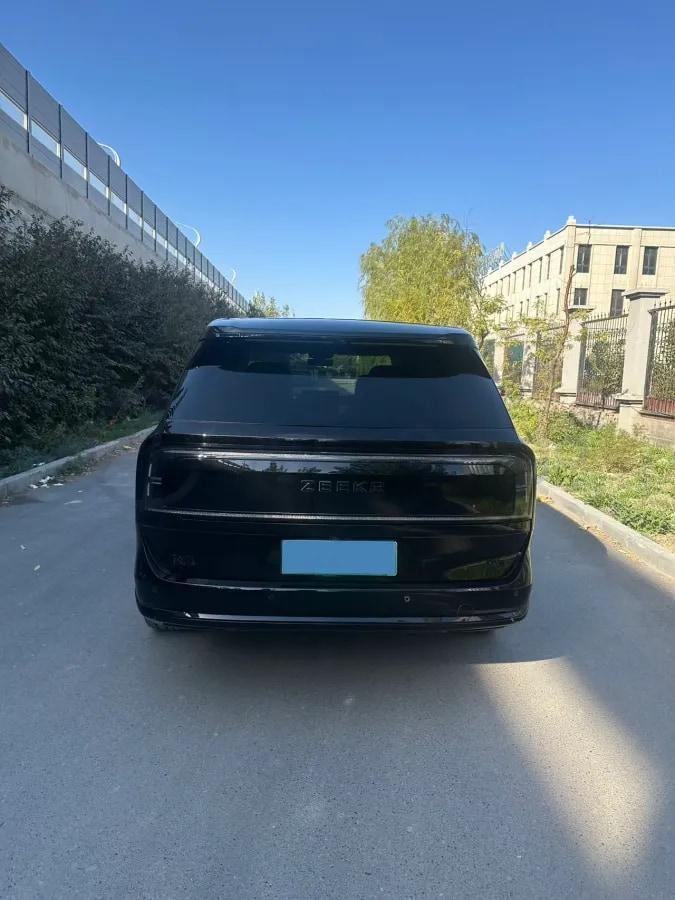 2025 Zeekr 9X 2.0T 279HP L4 1DHT PHEV 70KWH 380km image 5